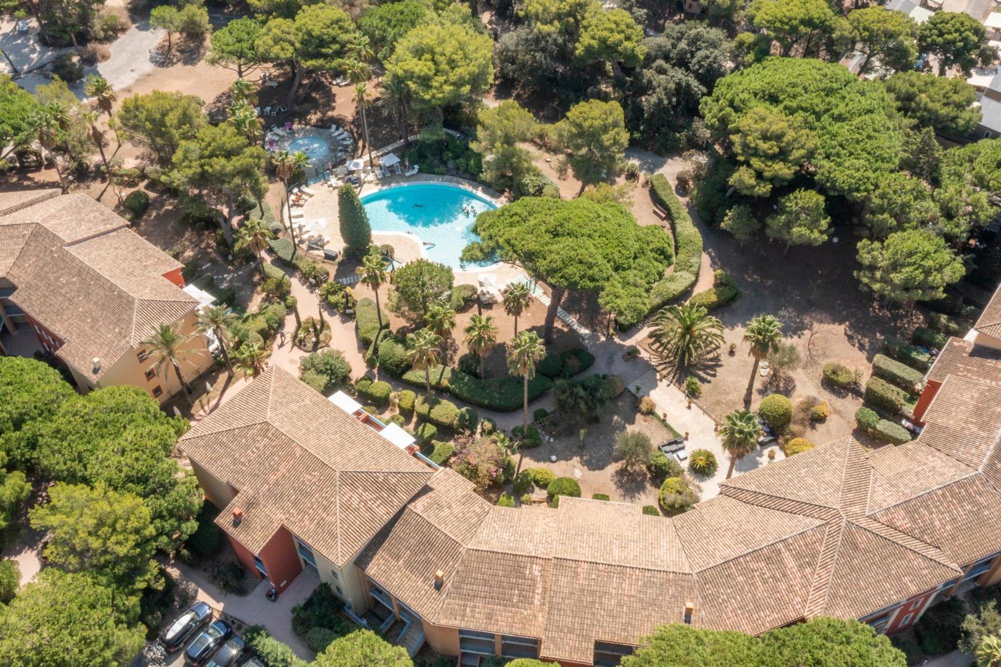 Residence Pierre & Vacances La Pinede Hyères Exteriör bild