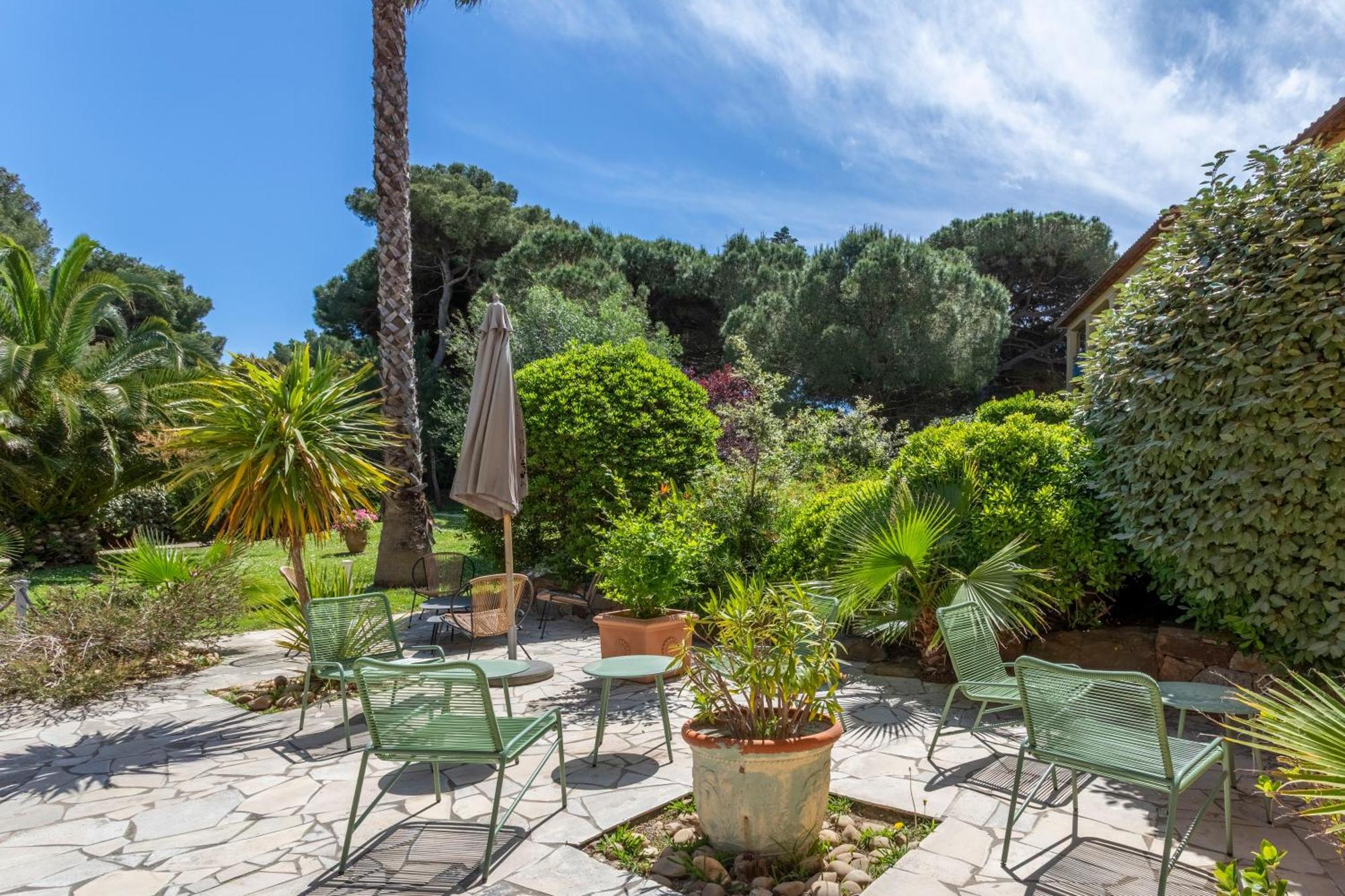 Residence Pierre & Vacances La Pinede Hyères Exteriör bild