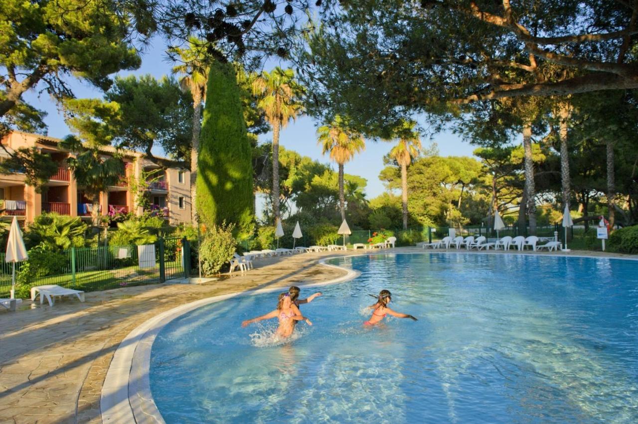 Residence Pierre & Vacances La Pinede Hyères Exteriör bild