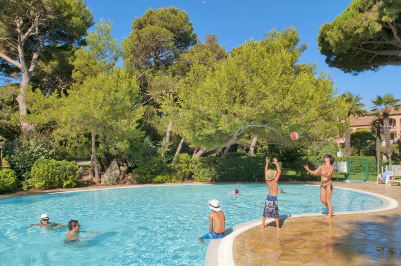 Residence Pierre & Vacances La Pinede Hyères Exteriör bild