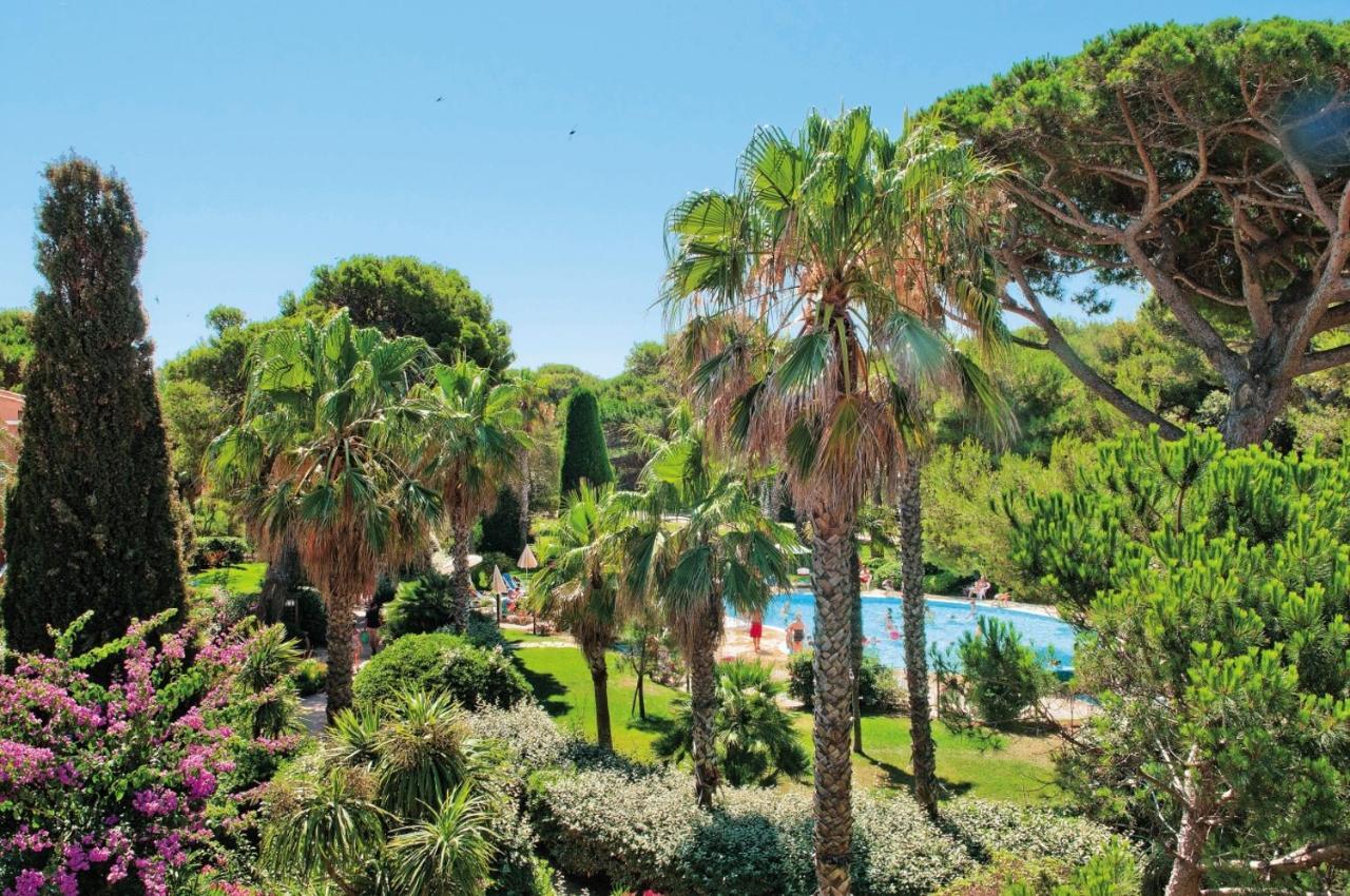 Residence Pierre & Vacances La Pinede Hyères Exteriör bild