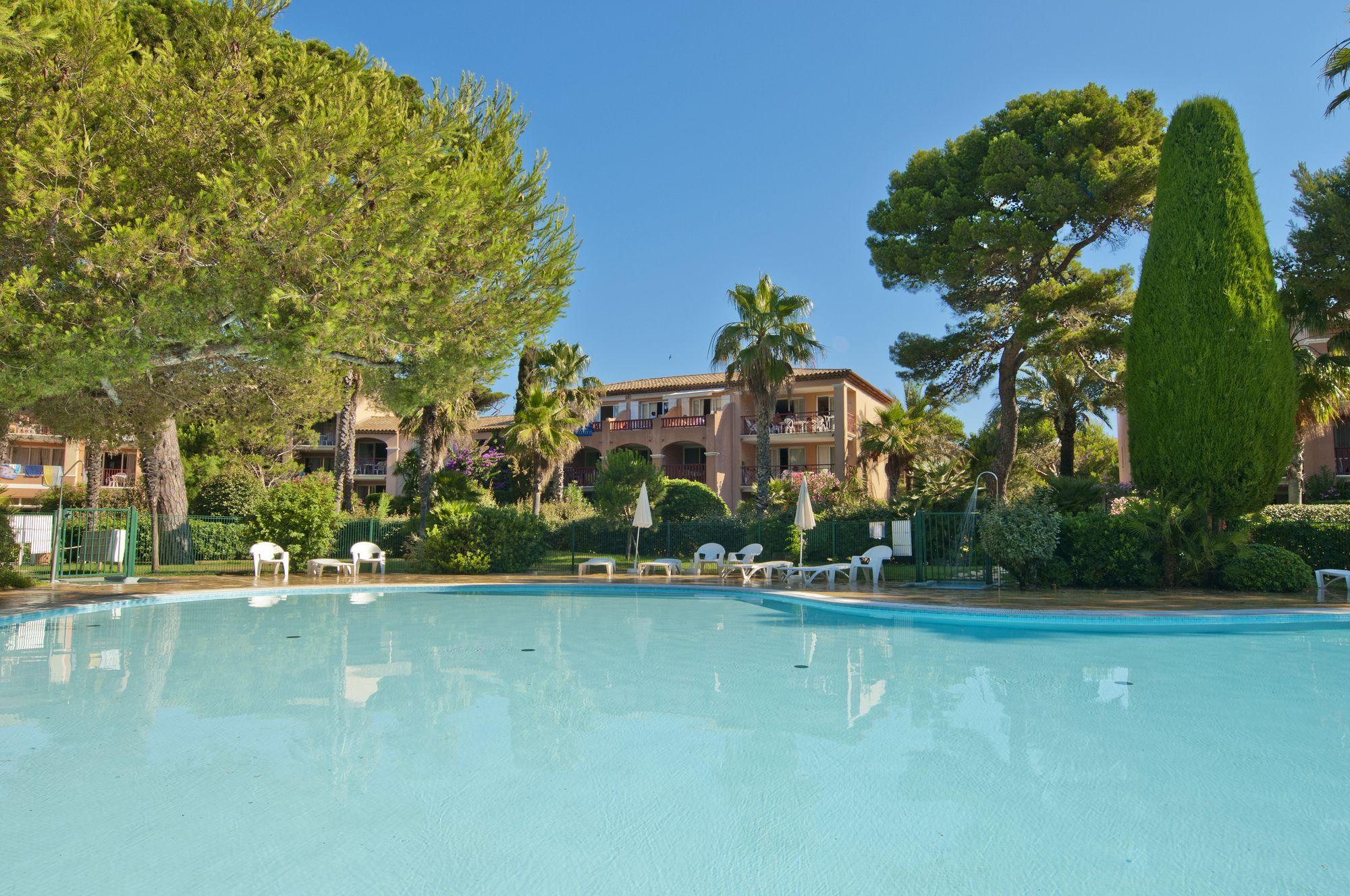 Residence Pierre & Vacances La Pinede Hyères Exteriör bild